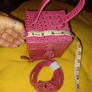 Pink Crocodile-Embossed Women's Handbag NWOT